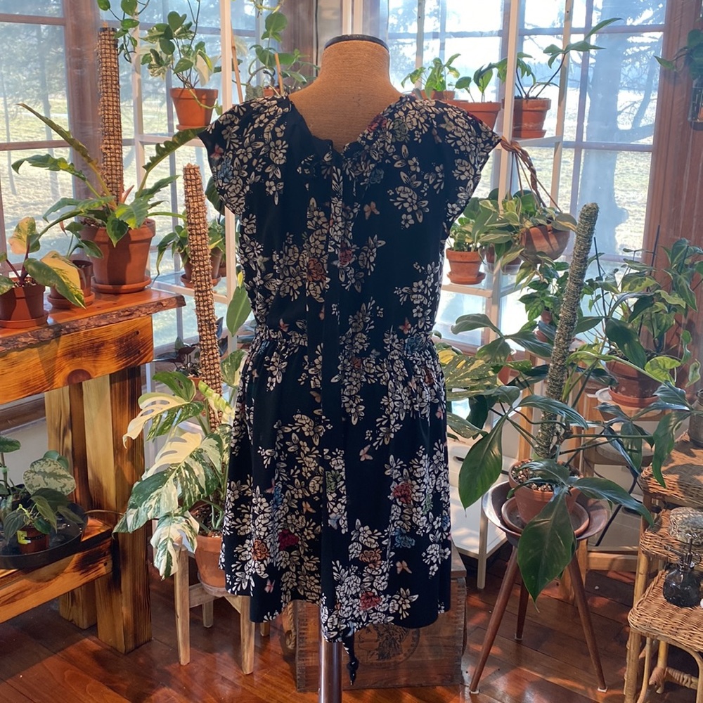 Midi dress - Picture 2 of 2